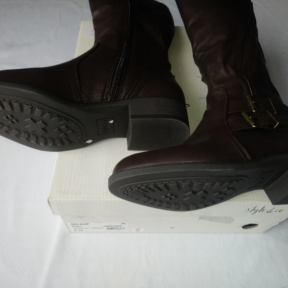 BNIB Style & Co. Boots - Picture 5 of 8
